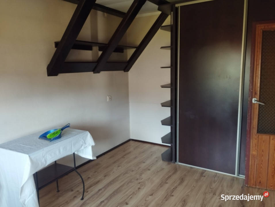 Dom 180 m2 do niewielkiego remontu w mieszkania Żyrardów
