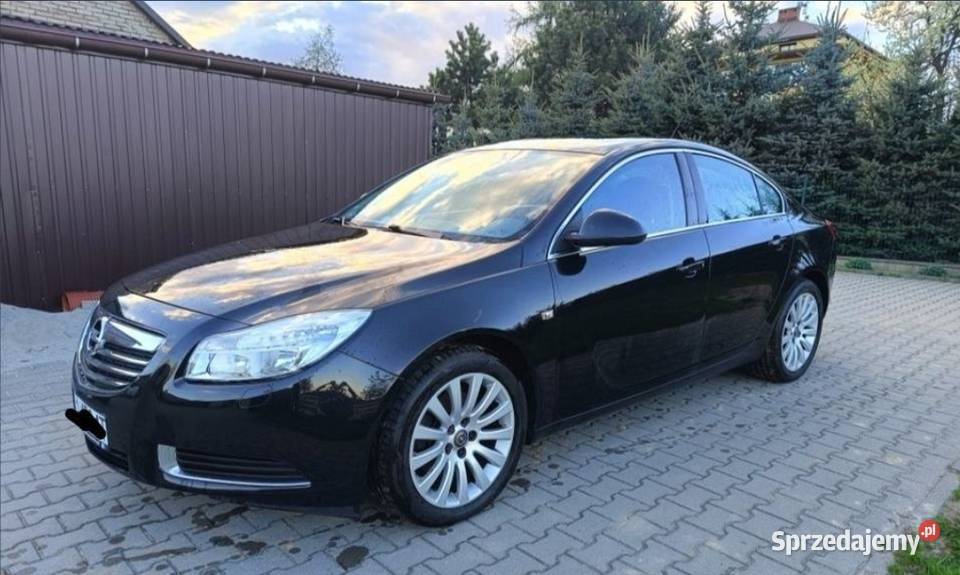Opel Insignia 16T 180 czarny Insignia Słomniki sprzedam