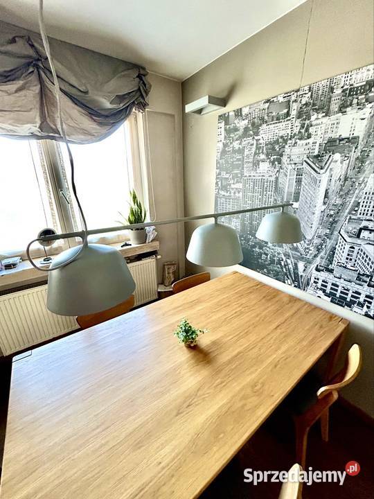 Lampa trzykloszowa MUUTO Warszawa