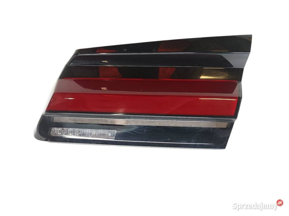 LAMPA TYŁ W KLAPĘ PRAWA SEDAN LIFT LCI FL EUROPA osobowe
