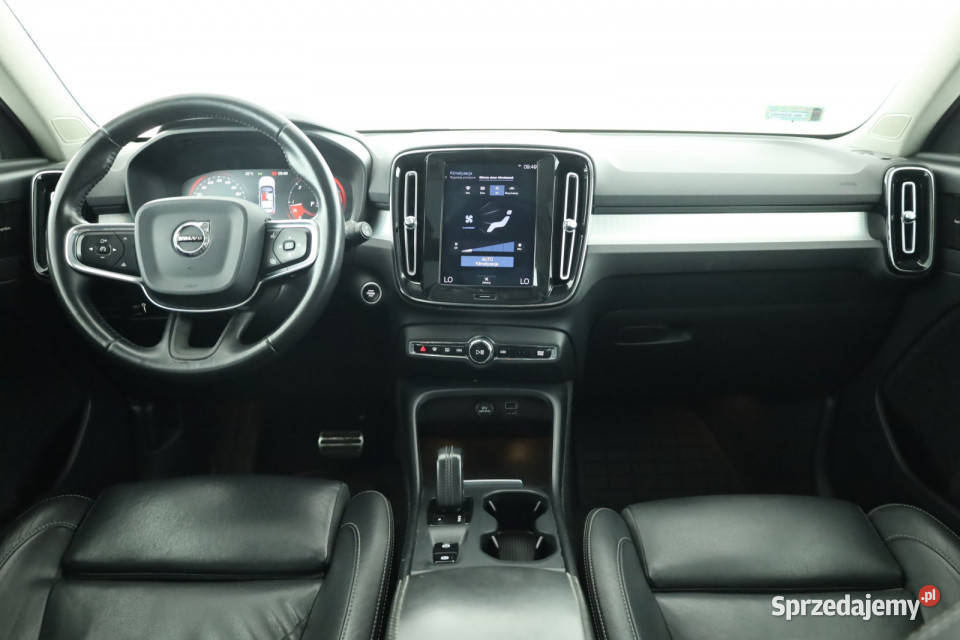 Volvo XC40 D4 AWD Piaseczno