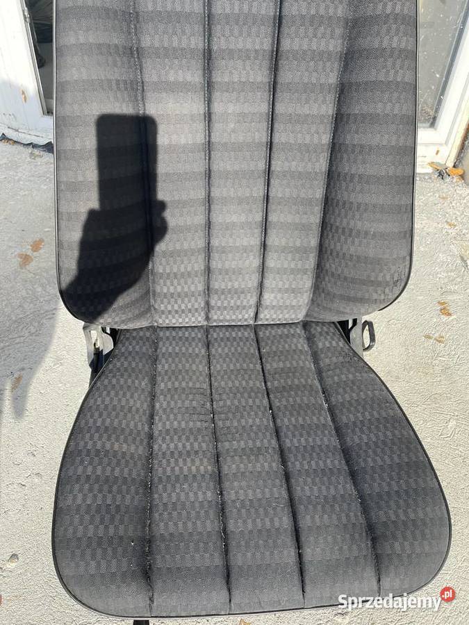 Fotel kierowcy mercedes 190 w201 czarny 8893 sprzedam