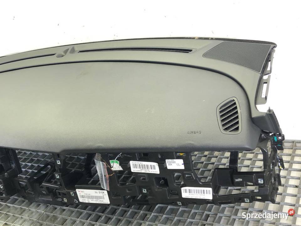 KOKPIT Z PODUSZKĄ PASAŻERA KIA NIRO Minivan