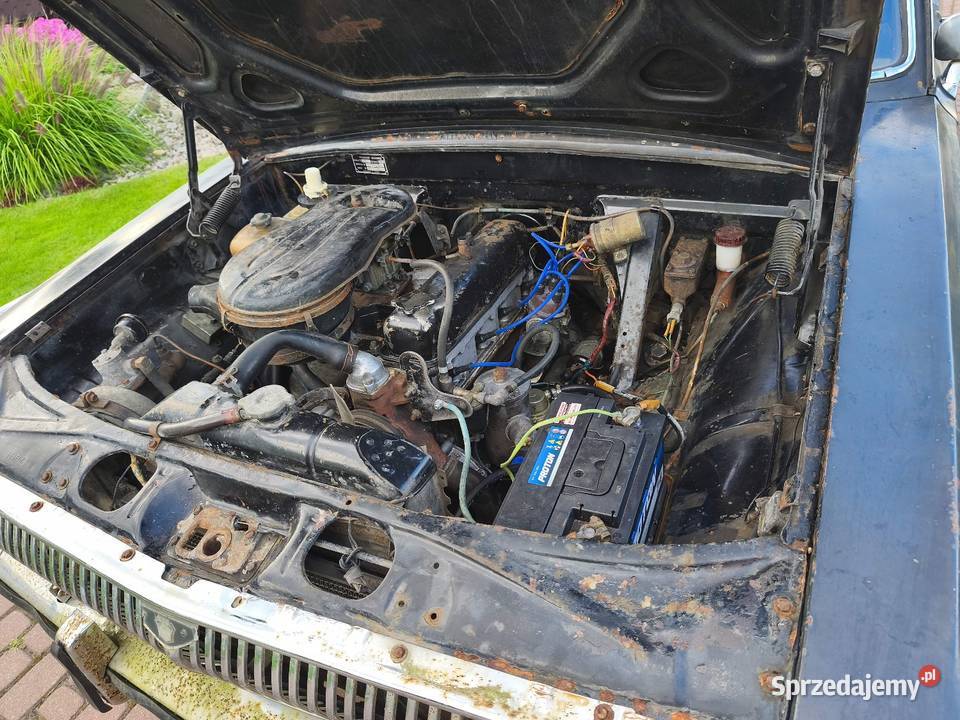 Wołga GAZ 24 II seria 1984 uszkodzony Góra Kalwaria sprzedam