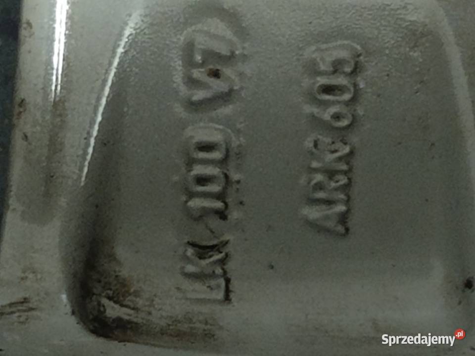 Felgi aluminiowe VW 15 5x100 z oponami zimowymi sprzedam