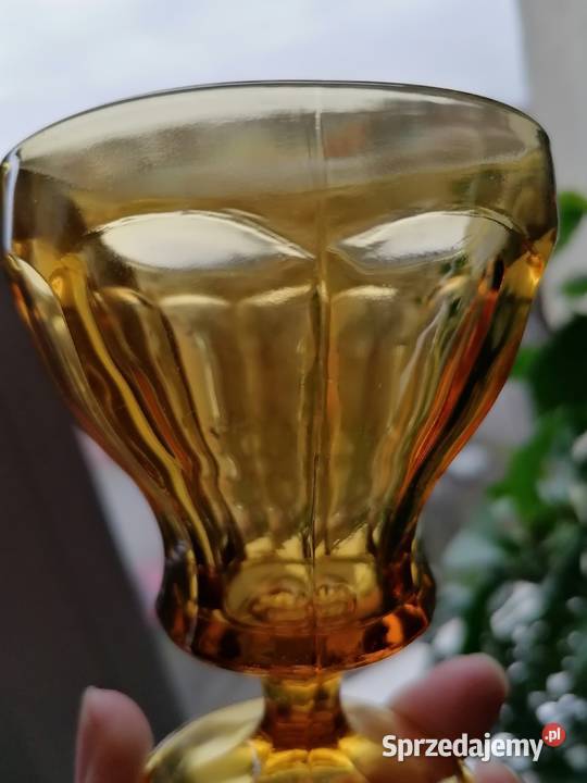 Kielich duży że szkła miodowego podkarpackie Mielec sprzedam