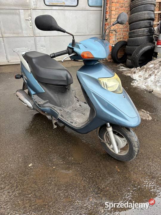 Suzuki UE 125 Łaźniki