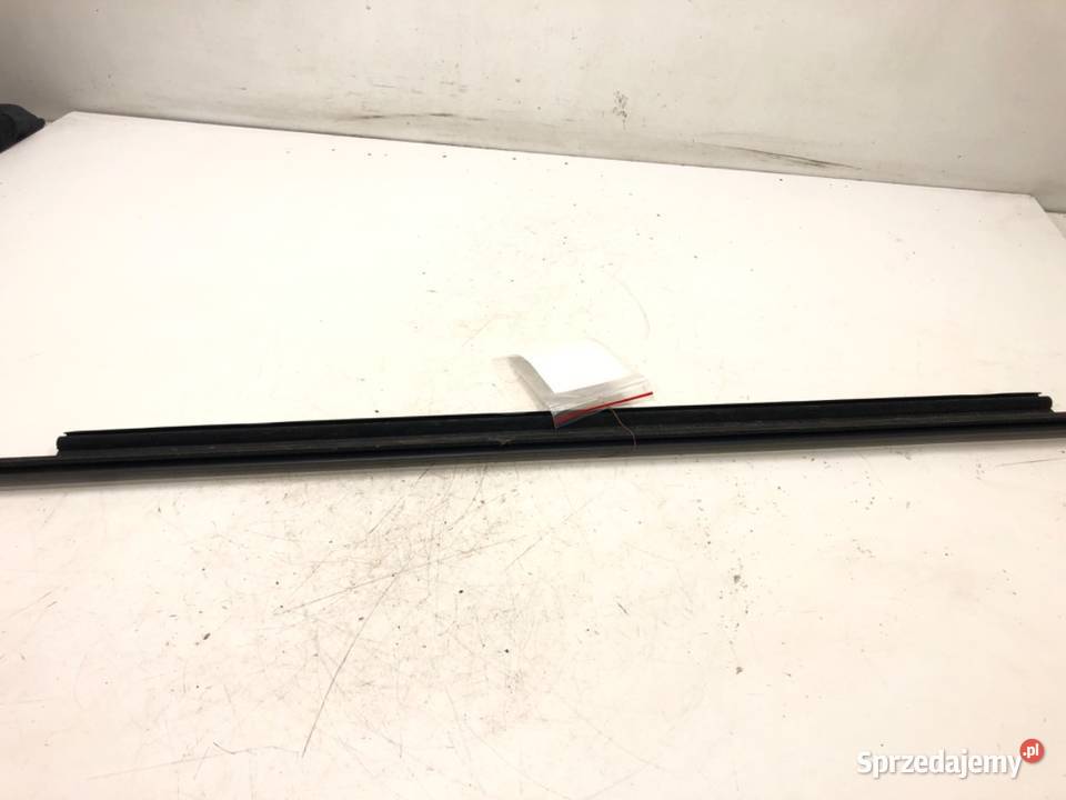 LISTWA ZGARNIAJĄCA TYŁ PRAWA CHROM AUDI A5 8T sprzedam