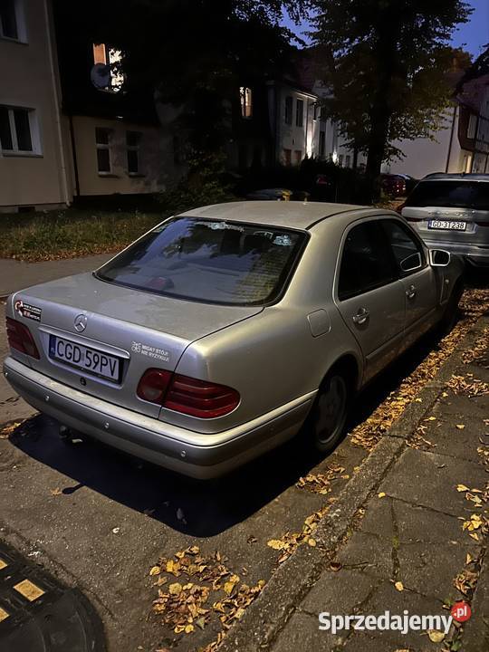 Mercedes w210 e klasa 20benzyna 1998 hak lpg 4/5 Gdańsk