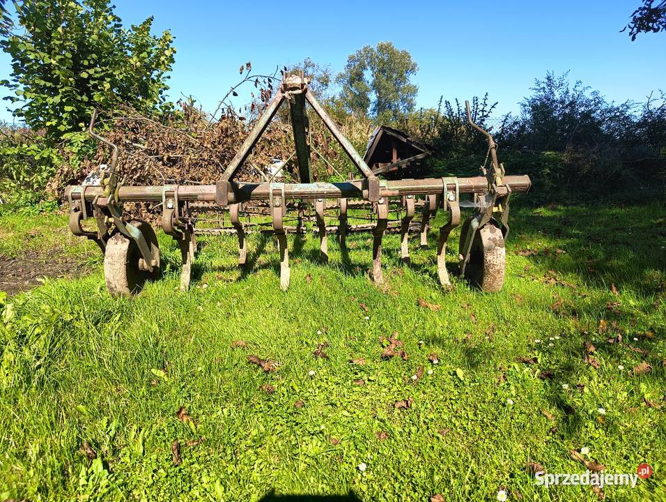 Kultywator 22m z wałkami Orły