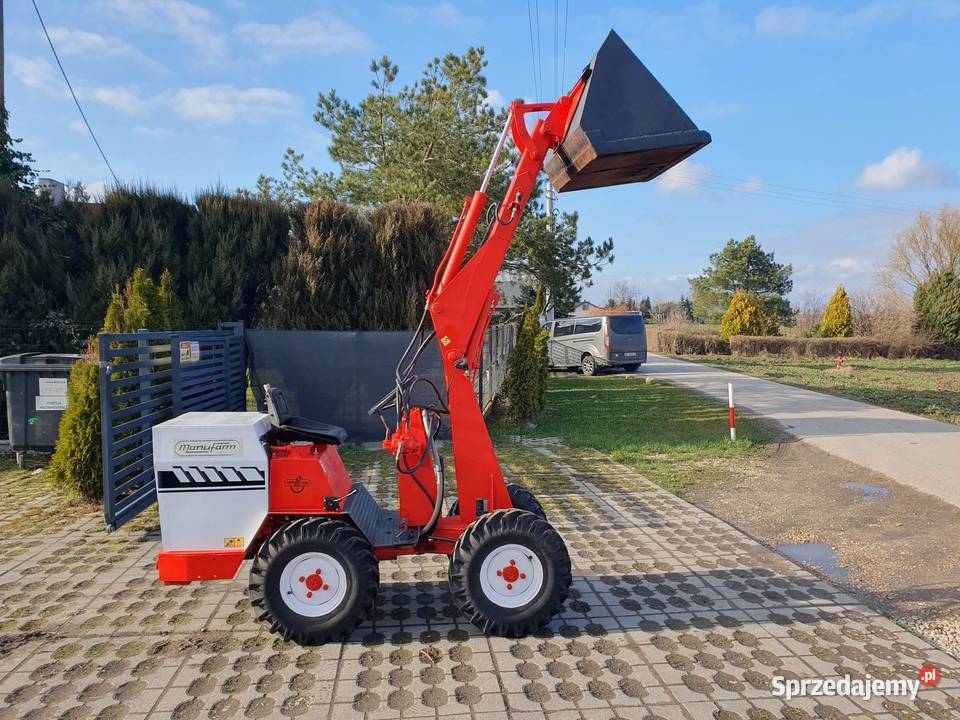 Manufarm Ładowarka sprzedam