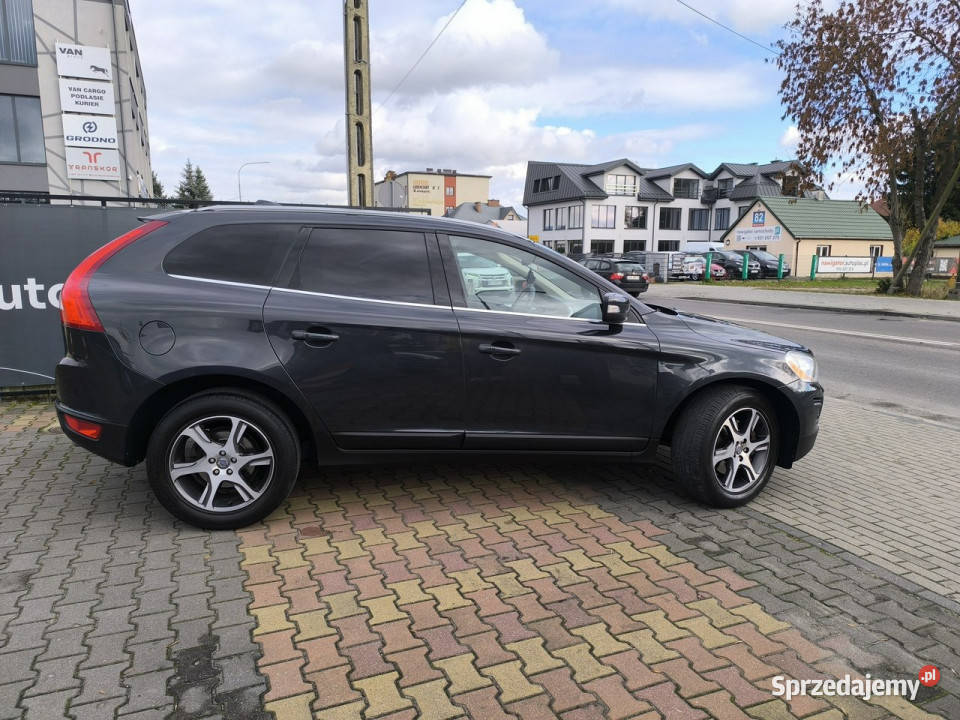 Volvo XC 60 24d 215 AWD 4x4 Summum Skóra I 215KM lubelskie Łuków