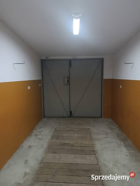 Mam do wynajęcia garaż murowany al Solidarności murowany Kraków sprzedam
