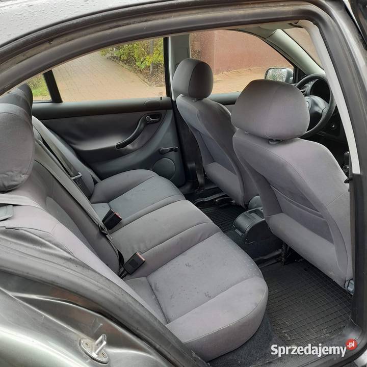 Seat toledo 2 16 sr 105 LPG lakier metallic Nowa Iwiczna sprzedam