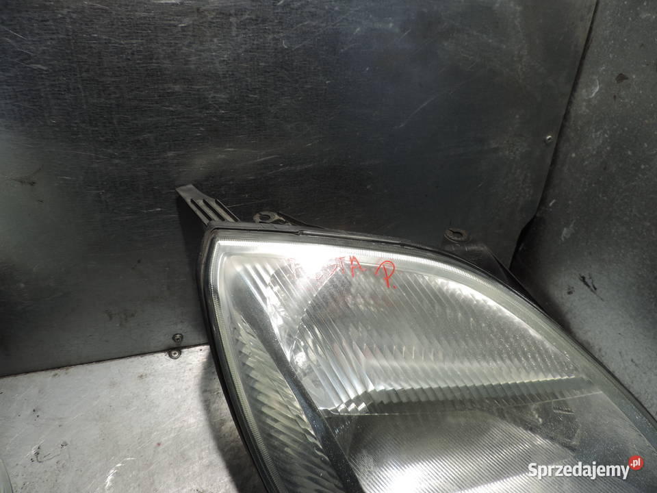FORD FIESTA MK5 REFLEKTOR LAMPA PRAWY PRZÓD Nowy Sącz sprzedam