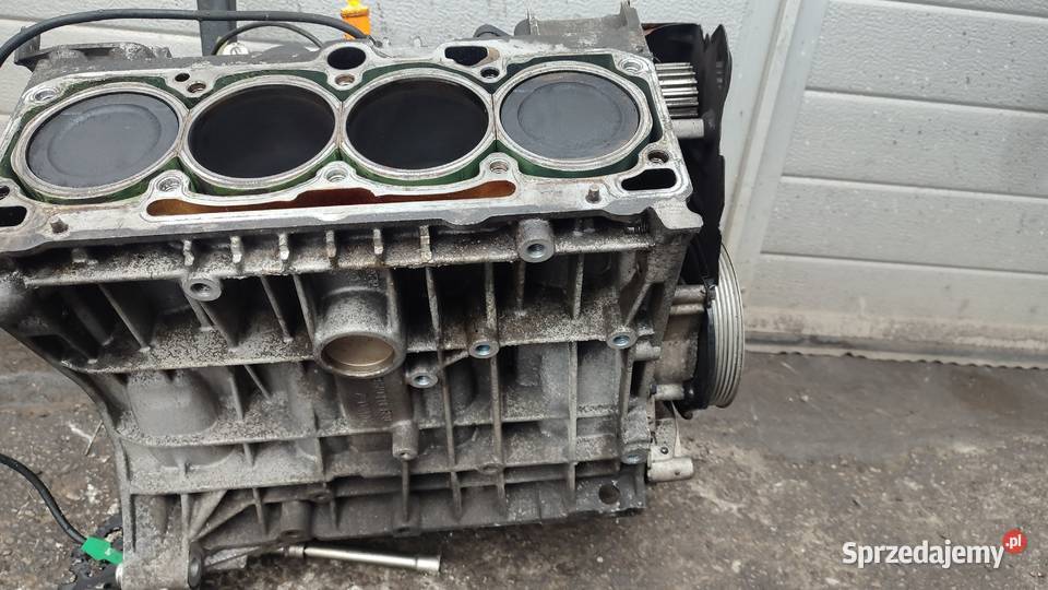 SILNIKA SŁUPEK AHL VOLKSWAGEN PASSAT B5 16B świętokrzyskie Włoszczowa