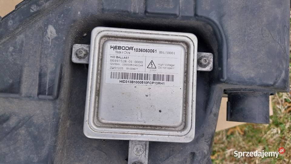 Jaguar XF 260 Lampa reflektor uszodzony Suchedniów sprzedam