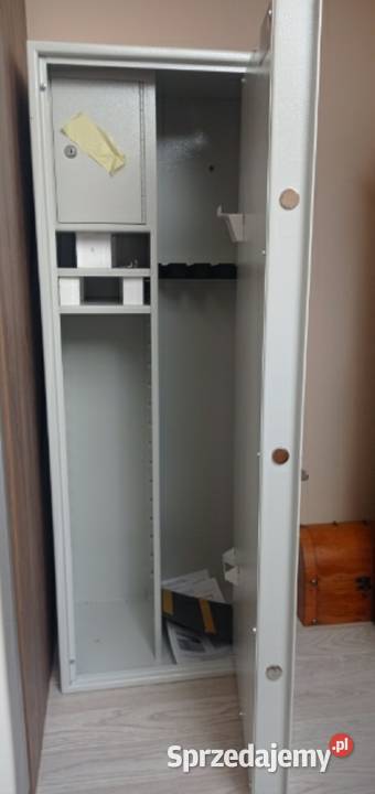 Arsenał 1253 e szafa na 6 broni zamek