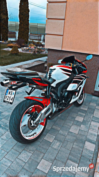 Honda CBR 1000RR SC57A 2004 Garbów