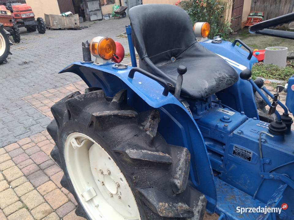 Mitsubishi D1800 4x4 Konary