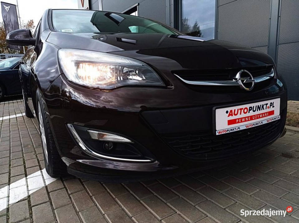Opel Astra 2013r Salon Polska NISKI PRZEBIEG nieuszkodzony Kraków