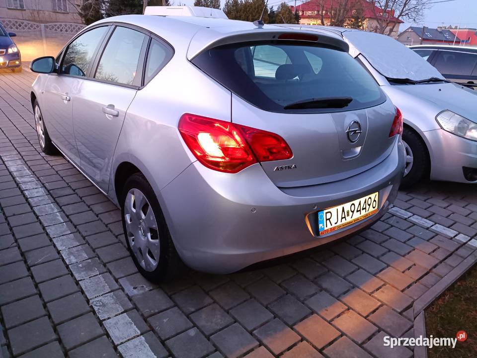 Opel Astra j LPG zadbany 2 komplety kół benzyna+LPG Rzeszów