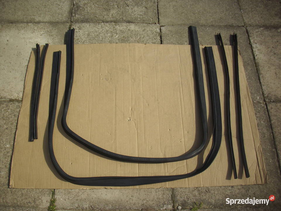 Uszczelka wnęki drzwi kabina MERCEDES T1 kaczka