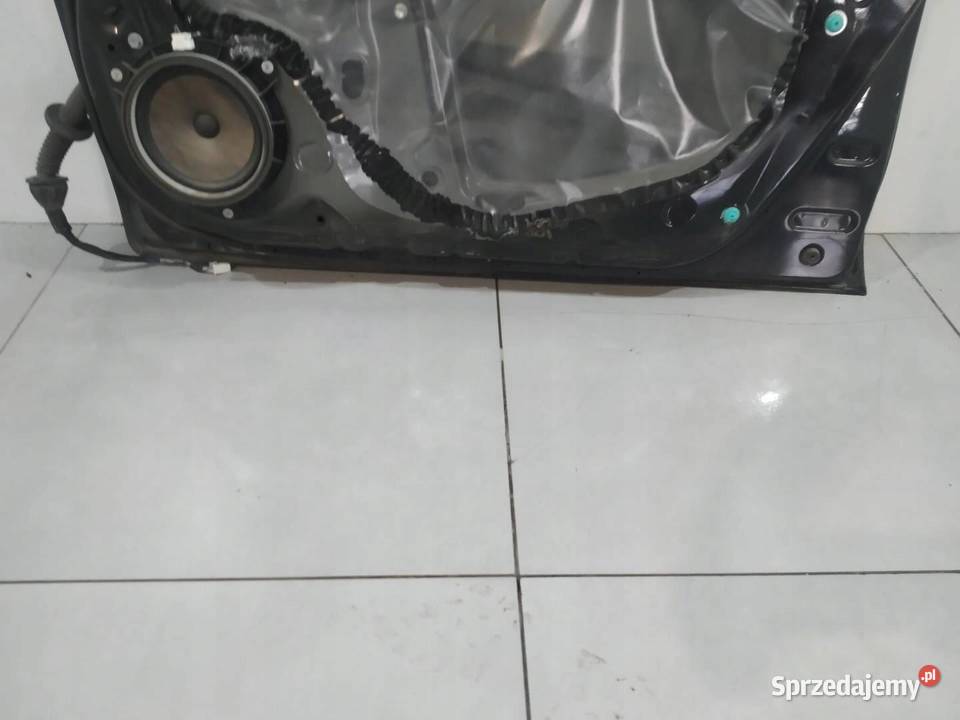 DRZWI PRAWE PRZÓD 209 Toyota Yaris II 20052011