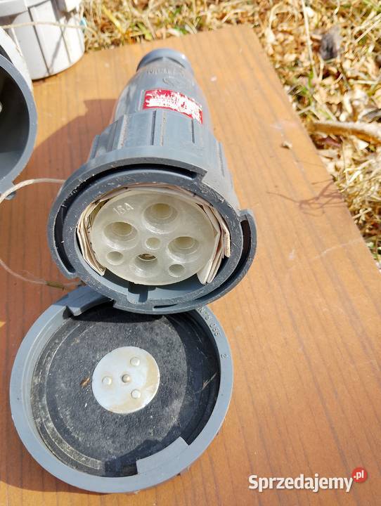 Gniazdo stałe siłowe skręcane hermetyczne 32A Nowa Dęba