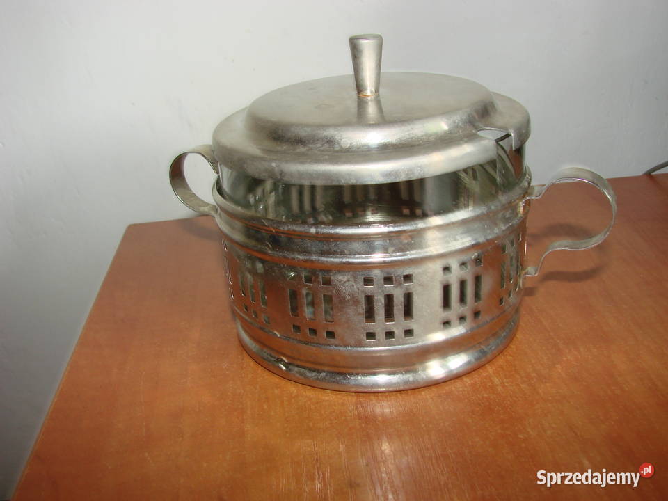 cukiernica w koszyku PRL