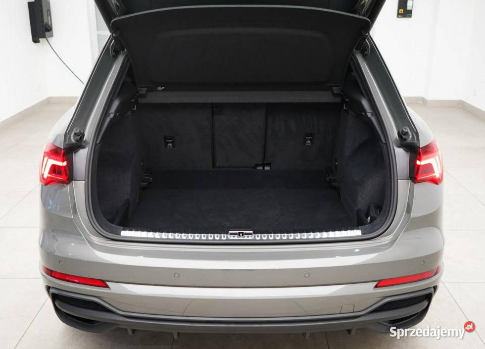 Audi Q3 40TFSI Quattro 190 Sline Kamera ACC LED kamera cofania