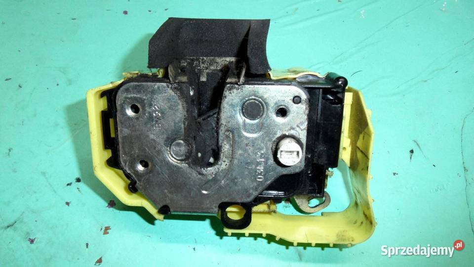 FIAT QUBO 13r zamek drzwi lewy tył Y13J242PDLS