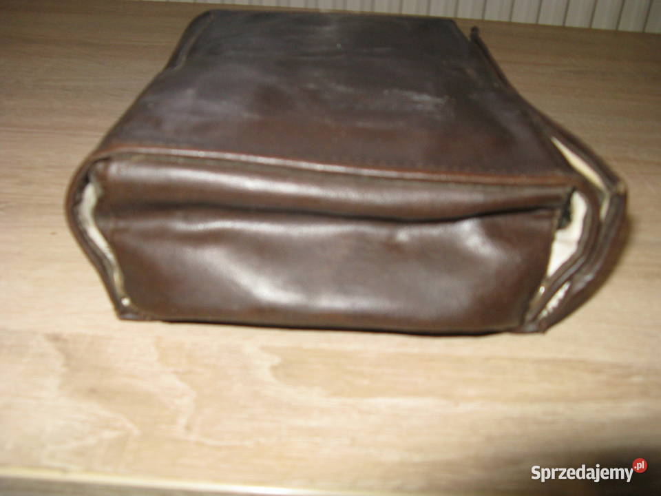 apteczka samochodowa zabytkowa kompletna Ostrołęka