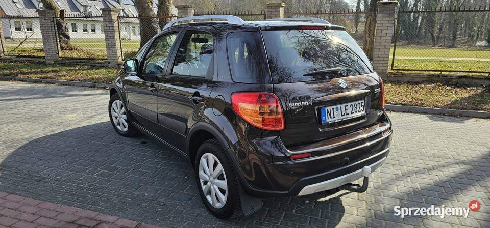 Świeżo sprowadzony śliczny Suzuki SX4 4x4 radio Suzuki Krasnobród