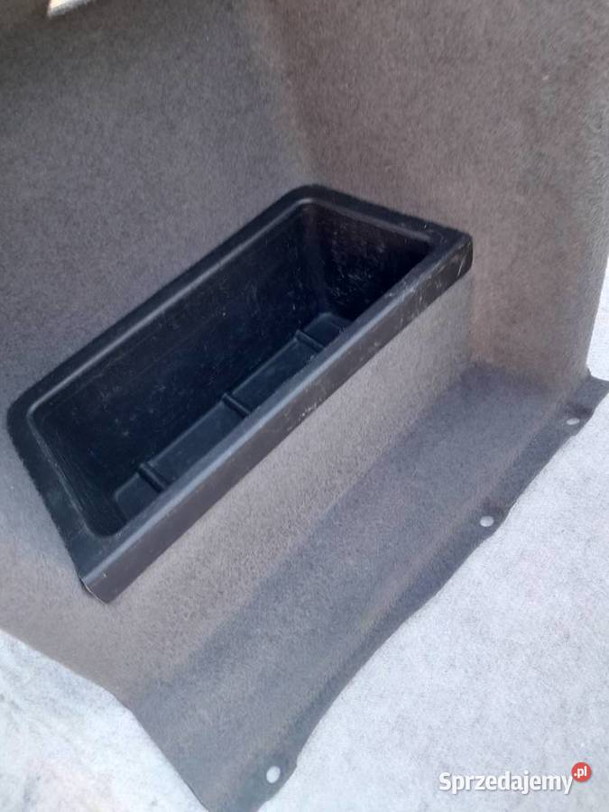 Boczki bagażnika tapicerka BMW E39 sedan Tomaszów Mazowiecki