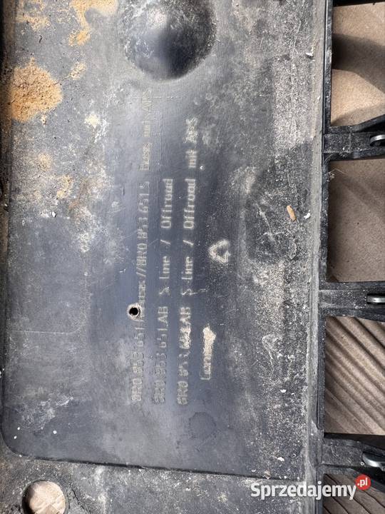 Grill Audi q5 ślinę