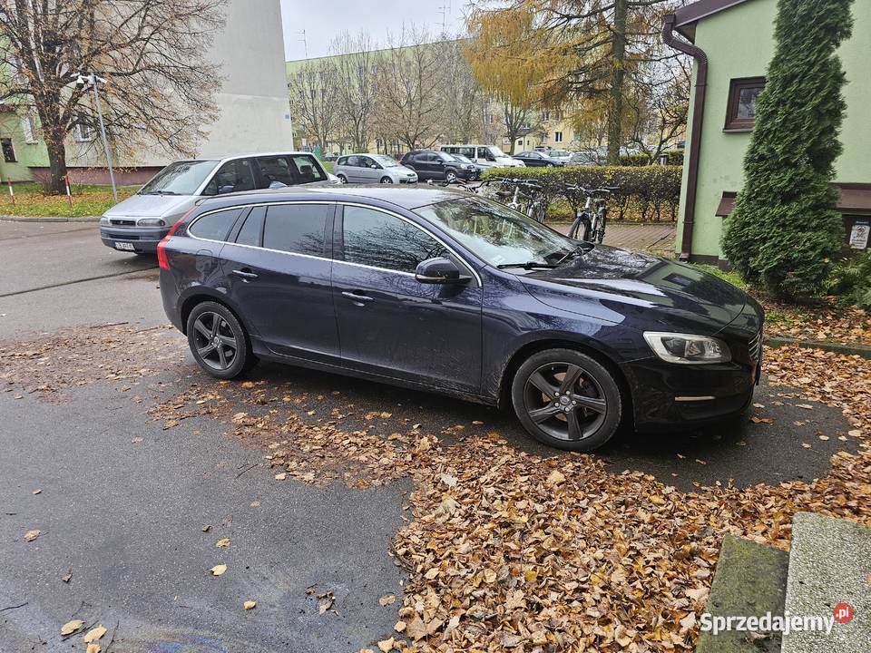 Volvo V60 D4 2016 salon polska Międzyrzec Podlaski sprzedam