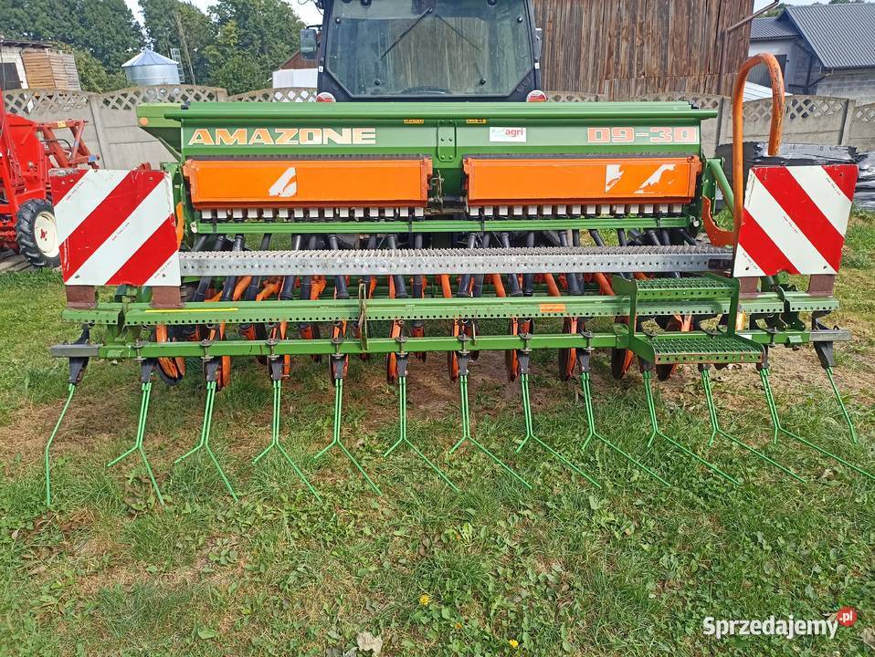 Siewnik Amazone D9 30 Talerzowy Amazone D8 nieuszkodzony Siewniki i sadzarki Mostek