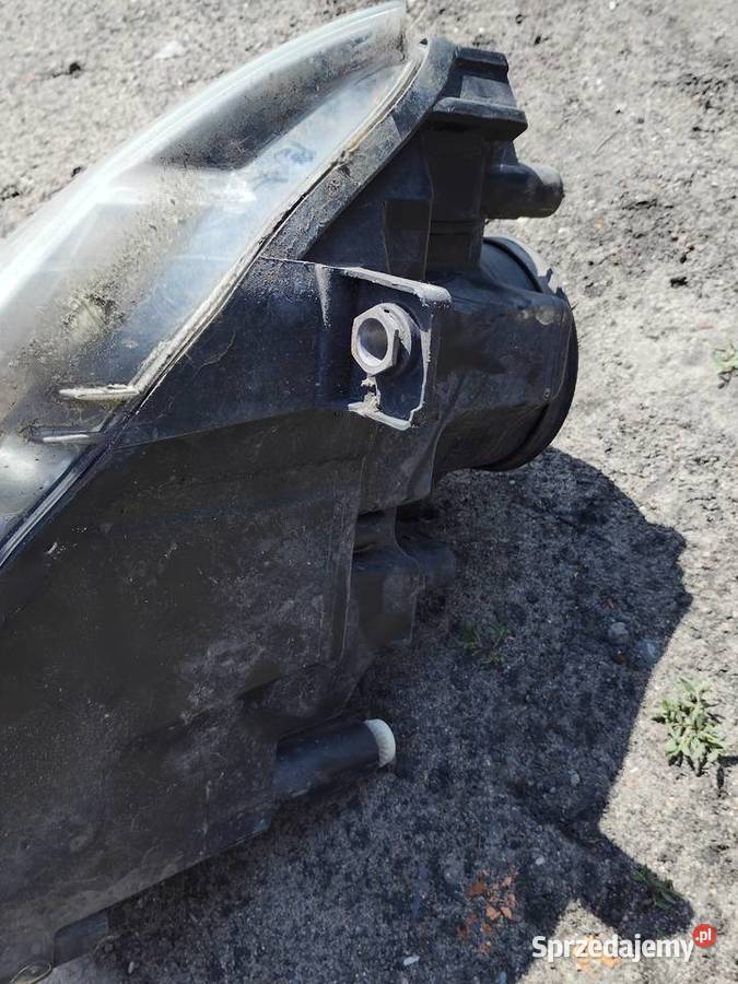Lampa lewa przednia Passat b6 soczewka Międzychód