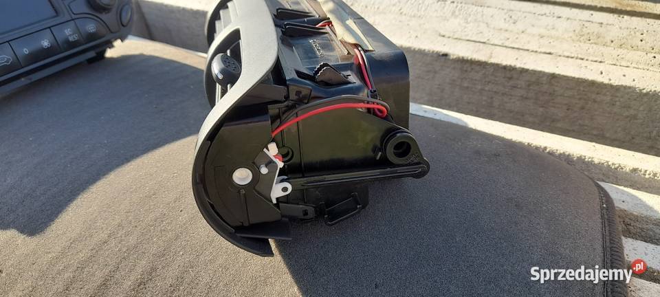 Kratka środkowa deski w203 Gostyń