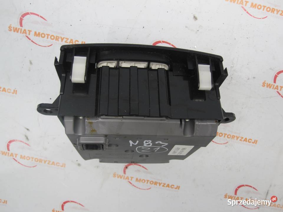 MAZDA 3 III 14r panel sterowania radia B45A660C Panele sterowania, przełączniki Kielce