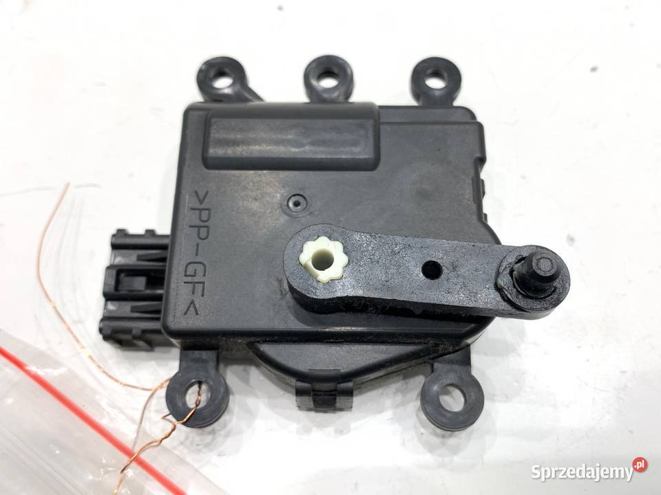 SILNIK NAGRZEWNICY MAZDA 3 BM Silniki