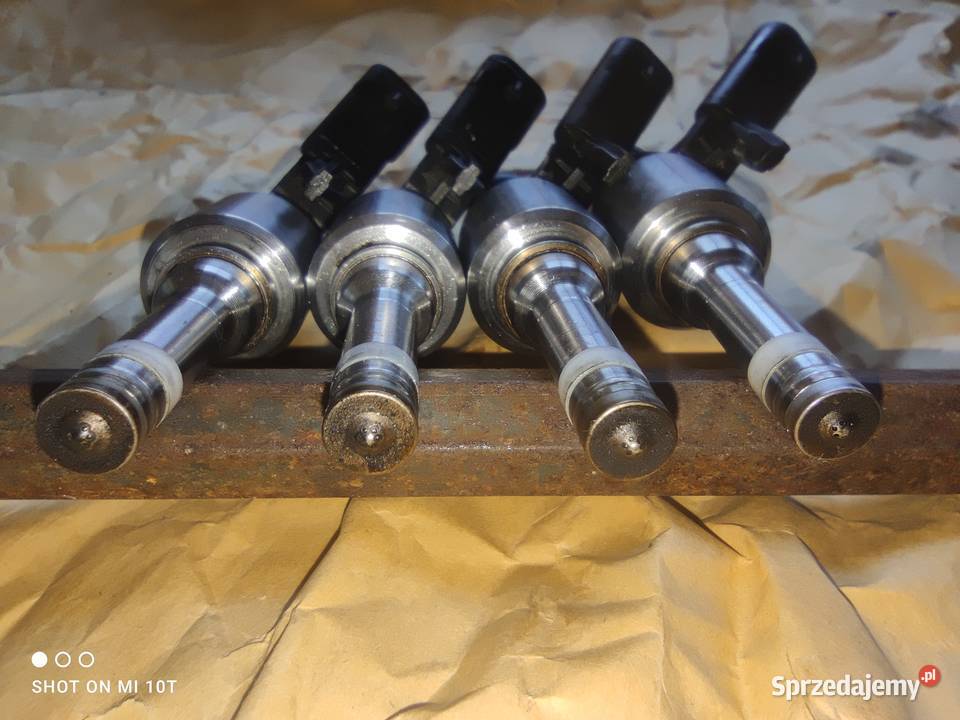 4 x wtryskiwacz AUDI VW GOLF PASSAT SKODA SUPERB Rok produkcji 2016 Miłcz
