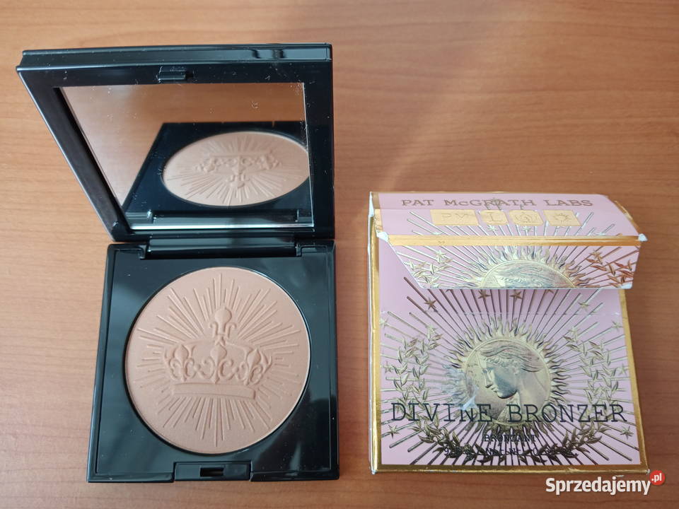 Puder brązujący Pat Mcgrath Labs Divine Bronzer Dla kobiet