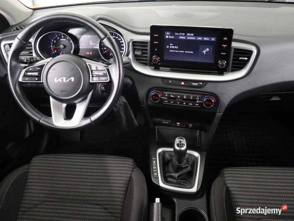 Kia Ceed 15 TGDI komputer pokładowy
