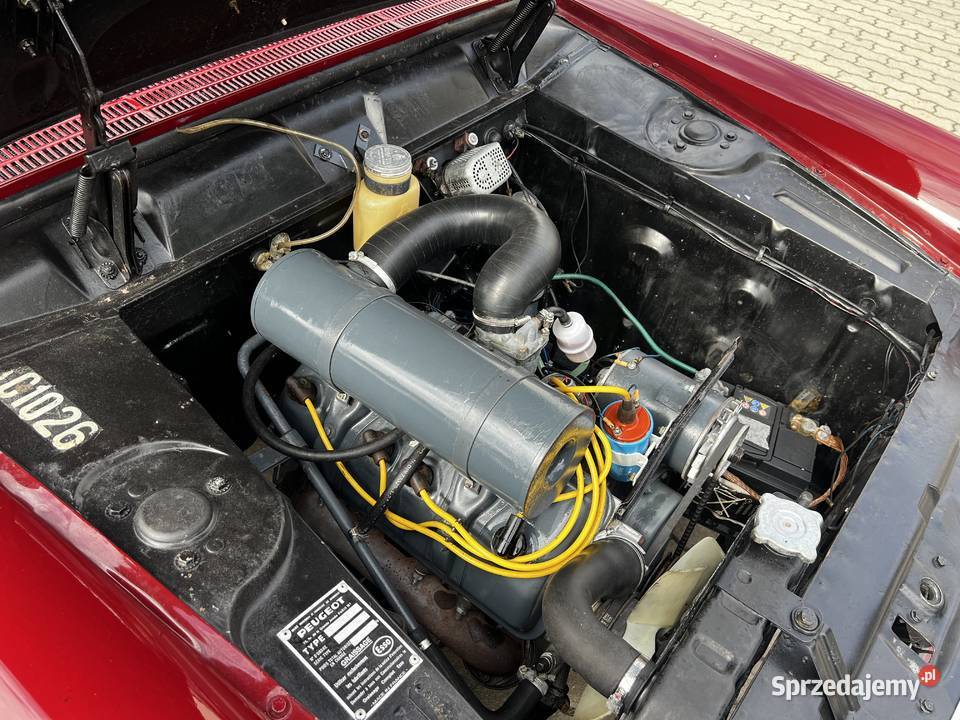 Peugeot 404 w stanie nowa tapicerka nowy lakier Zgierz