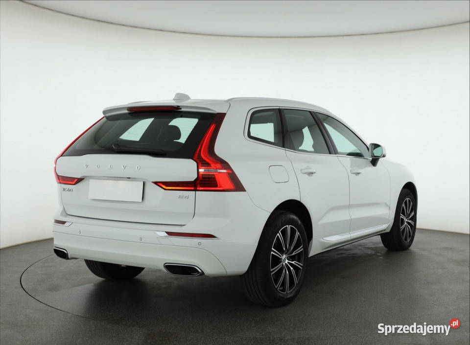 Volvo XC60 B4 nieuszkodzony Volvo Piaseczno