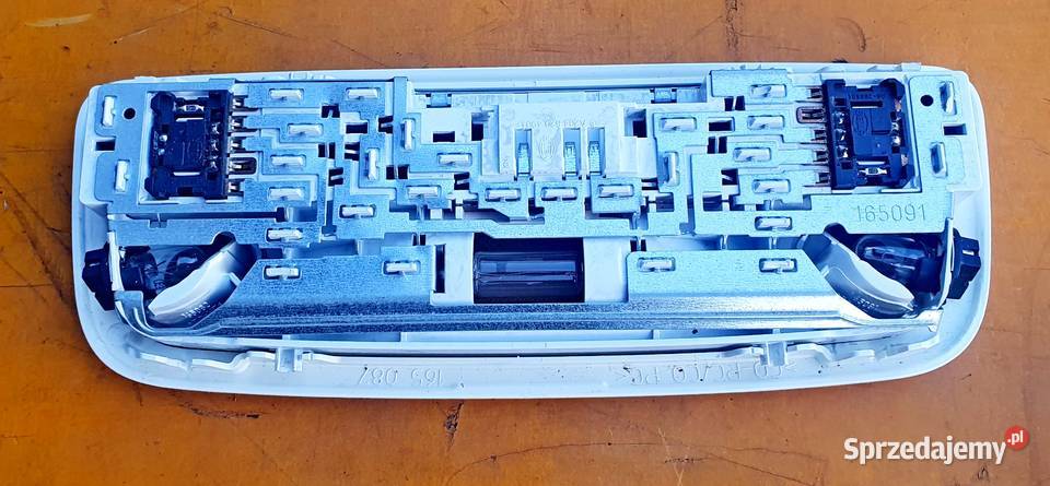 MERCEDES W204 LAMPKA OŚWIETLENIE PODSUFITKI TYŁ oświetlenie kabiny Radom