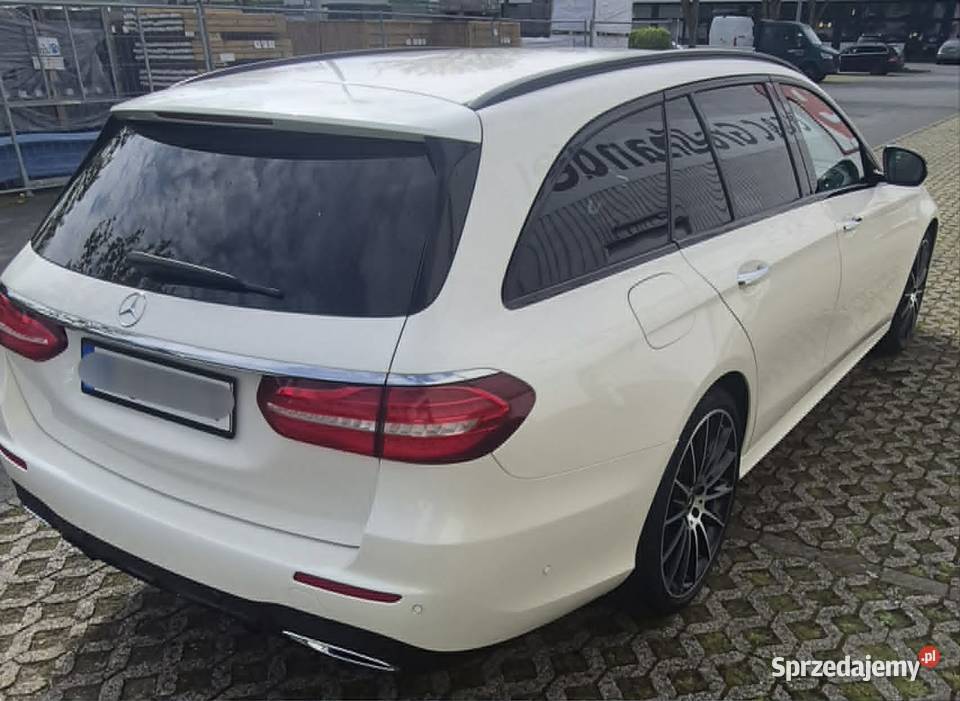 MercedesBenz e400d 4MATIC AMG Linie nieuszkodzony Narol