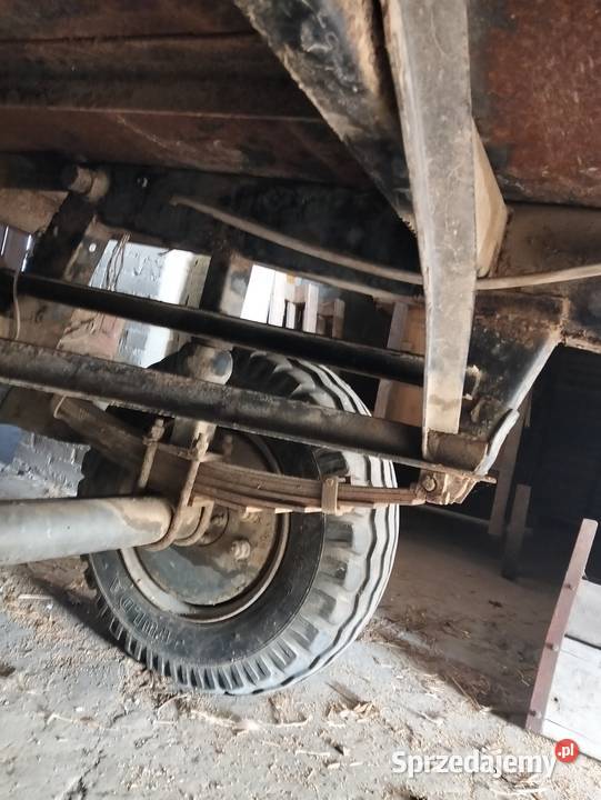 Sprzedam przyczepę i rozrzutnik Ostrów